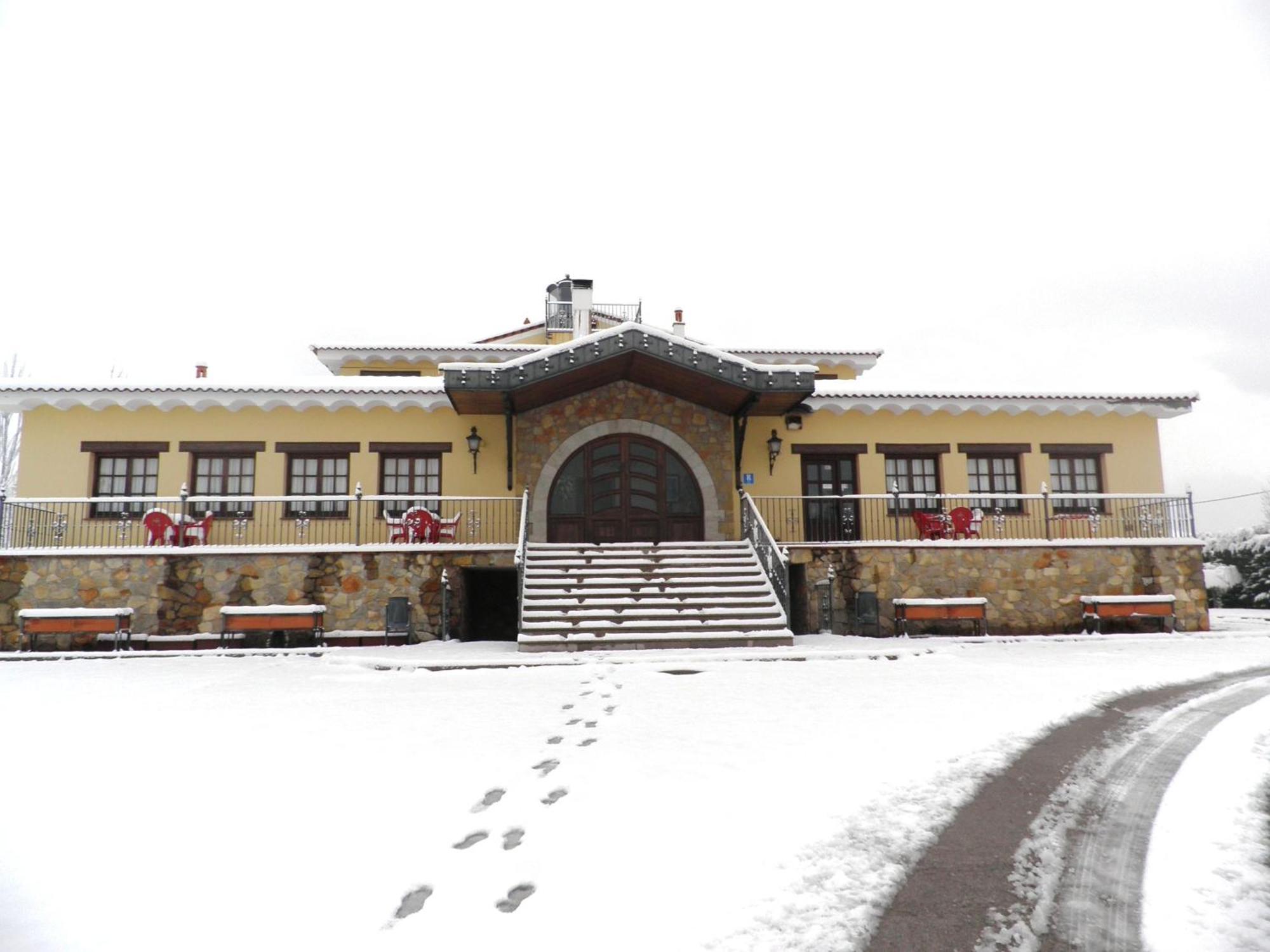 רוביילוס דה מורה Hotel De Montana Rubielos מראה חיצוני תמונה