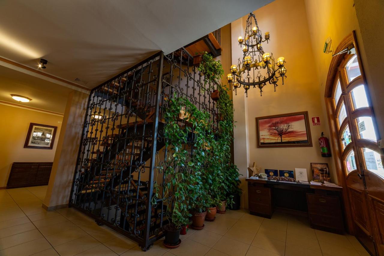 רוביילוס דה מורה Hotel De Montana Rubielos מראה חיצוני תמונה